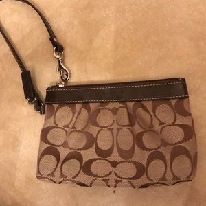 Wristlet/ small handbag wallet